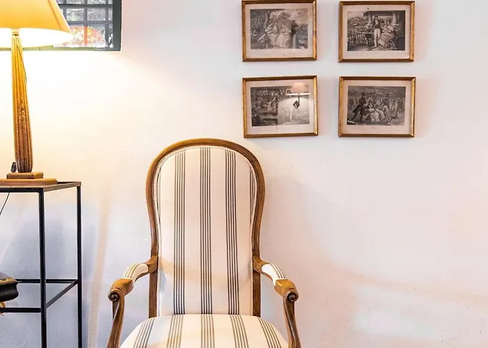 Les Anciennes écuries, Belle Pour 12 Personnes Au Coeur D'un Vignoble Avec Piscine *