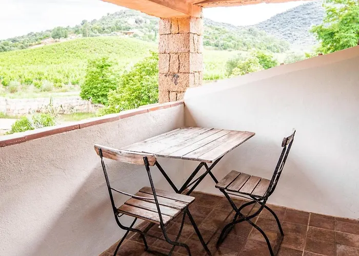 Les Anciennes écuries, Belle Pour 12 Personnes Au Coeur D'un Vignoble Avec Piscine Villa